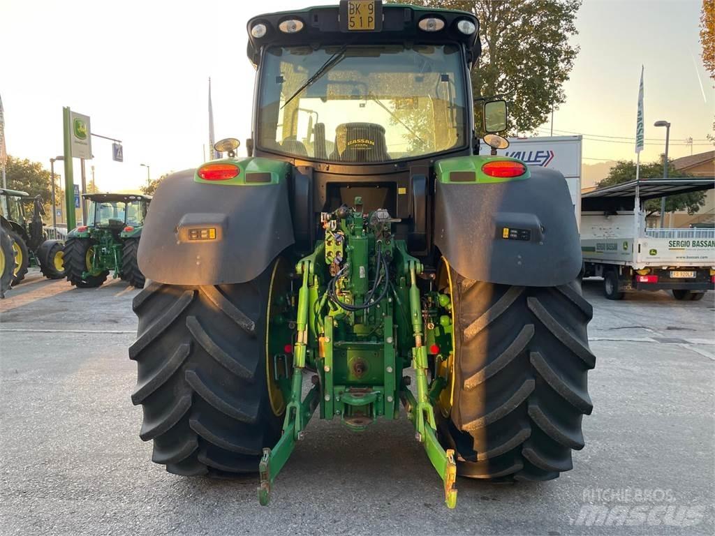 John Deere 6210 R 拖拉机/农用车