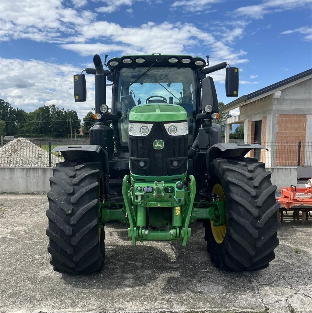 John Deere 6230 R 拖拉机/农用车