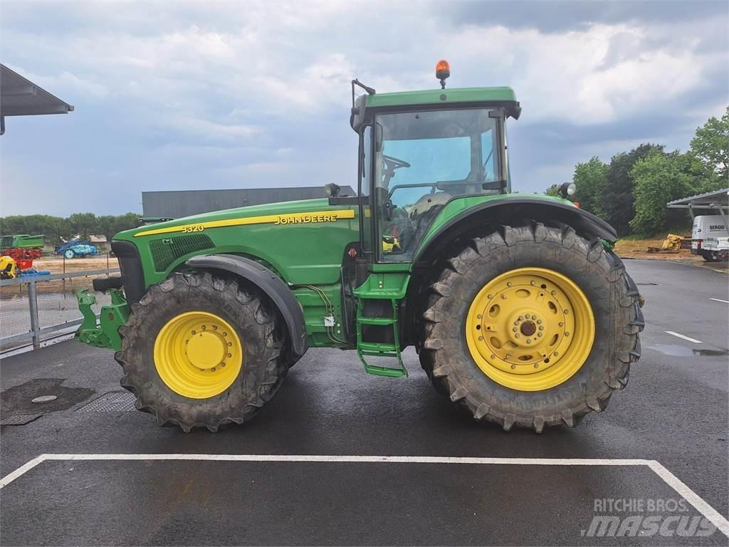 John Deere 8320 拖拉机/农用车