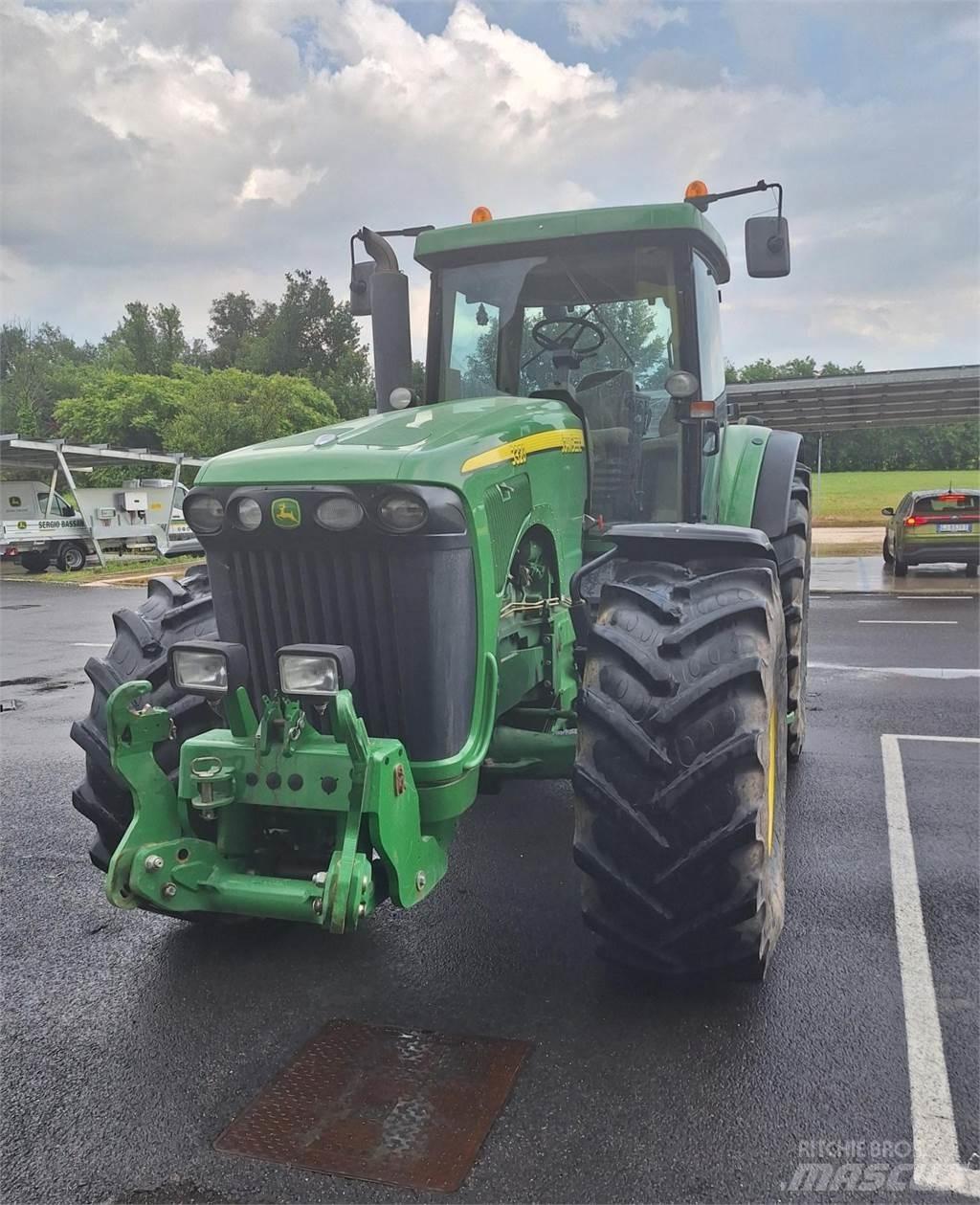 John Deere 8320 拖拉机/农用车