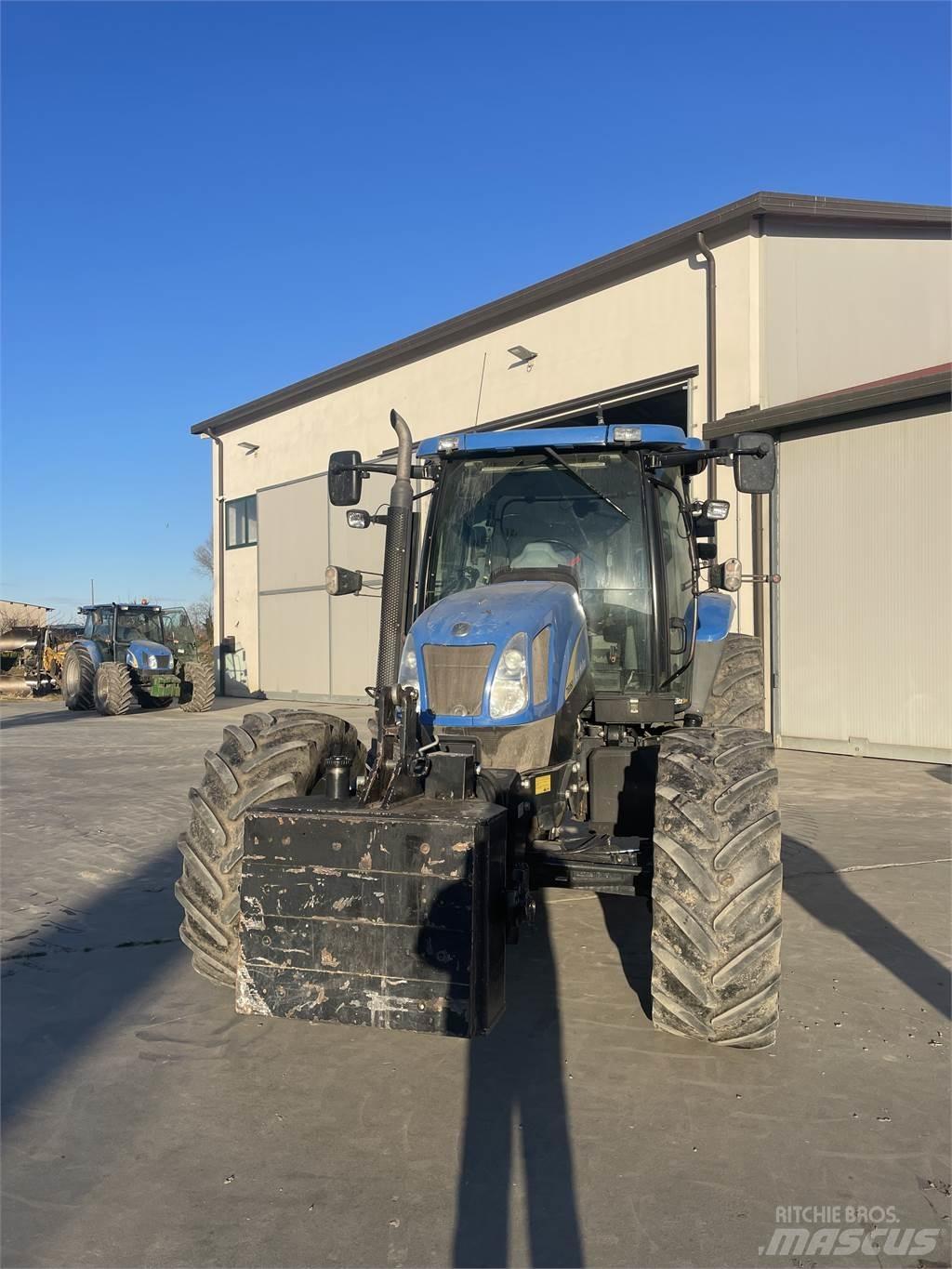 New Holland T6060 拖拉机/农用车
