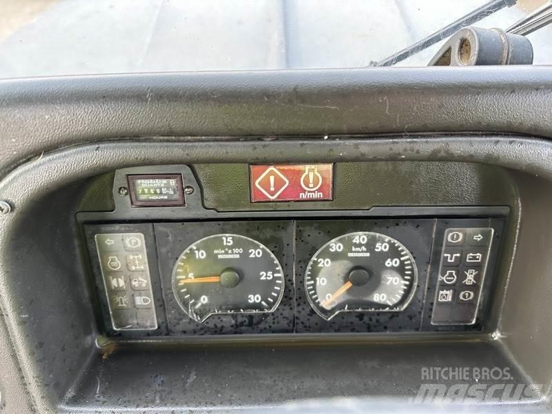 Bell B25C 铰接式自卸车