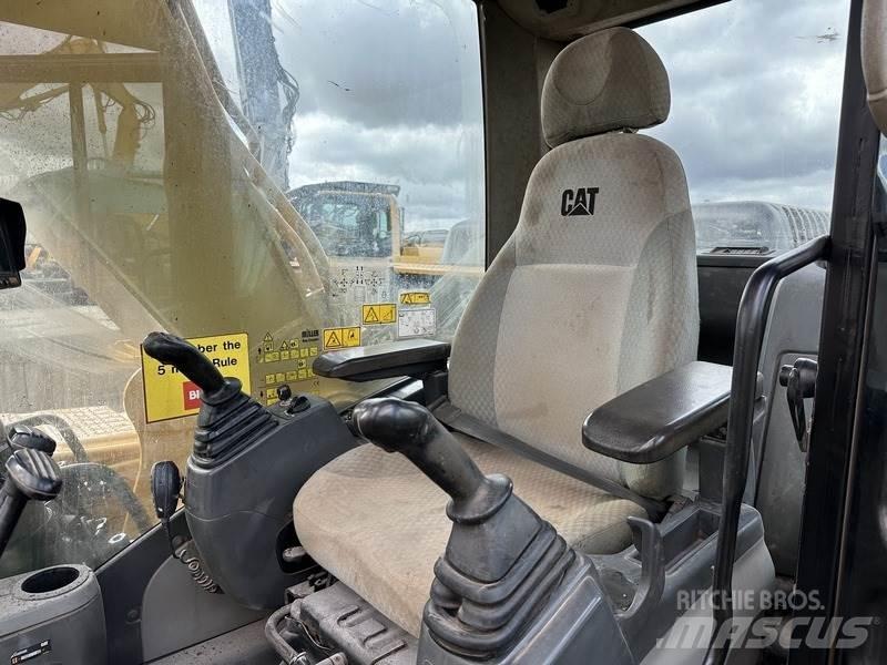 CAT 20T Excavator 履带挖掘机