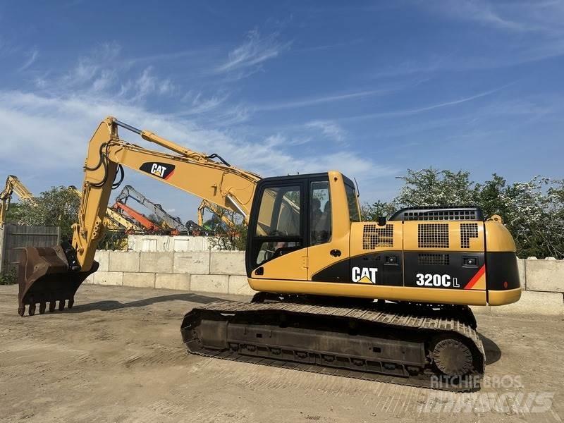 CAT 320 履带挖掘机