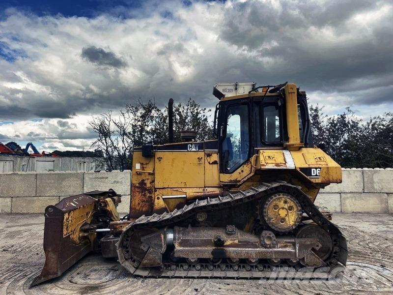 CAT D6M 履带式推土机