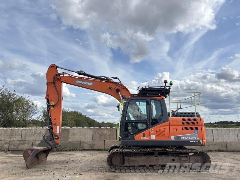 Doosan DX140LC-5 履带挖掘机