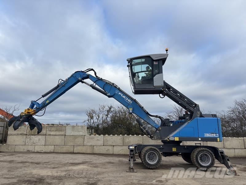 Fuchs MHL320 工业挖掘机