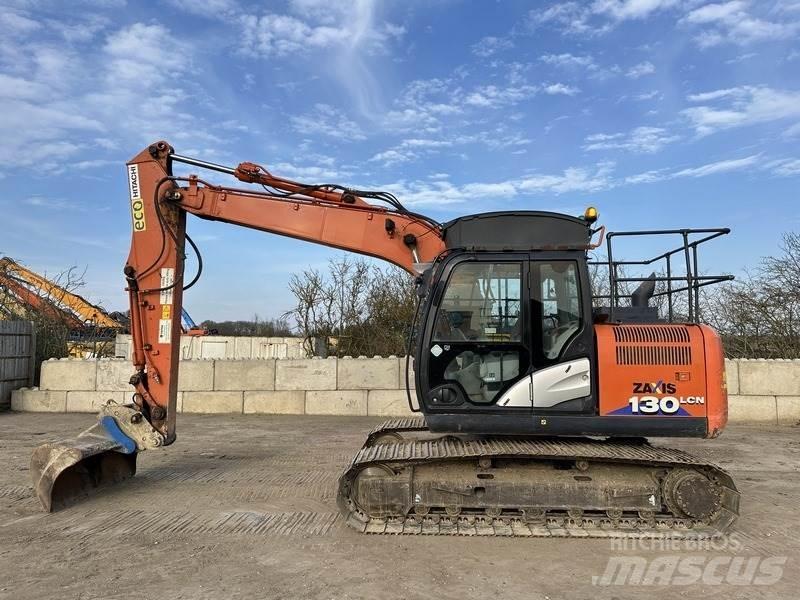 Hitachi ZX130 履带挖掘机