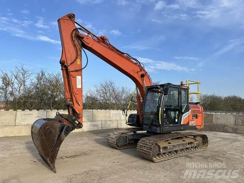 Hitachi ZX130 履带挖掘机