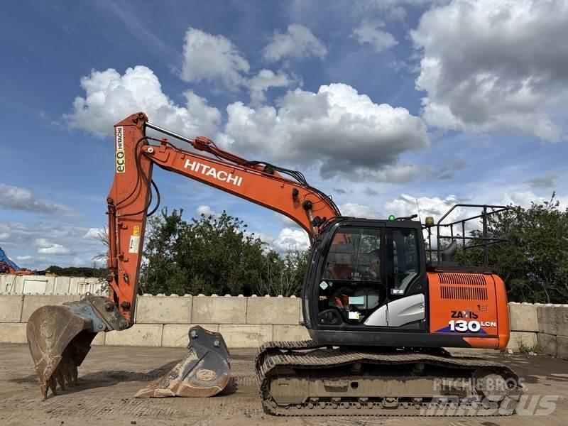 Hitachi ZX130 履带挖掘机