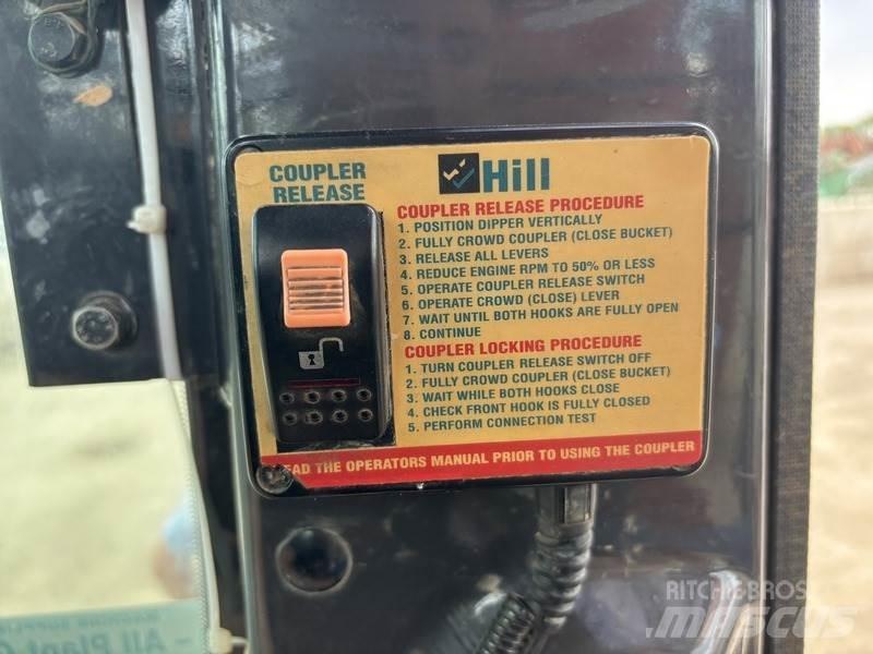 Hitachi ZX135 US-6 履带挖掘机