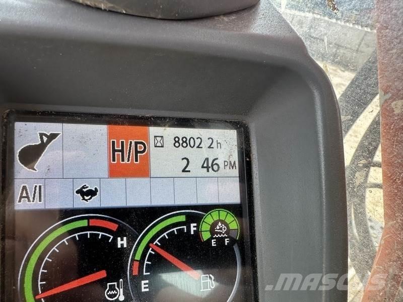 Hitachi ZX225USRLC-6 履带挖掘机