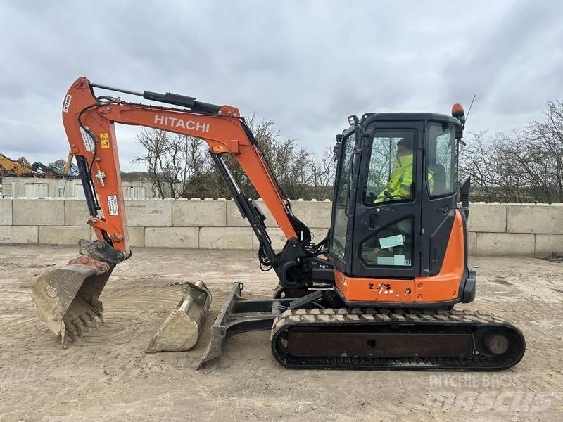 Hitachi ZX48U-6 中型挖掘机
