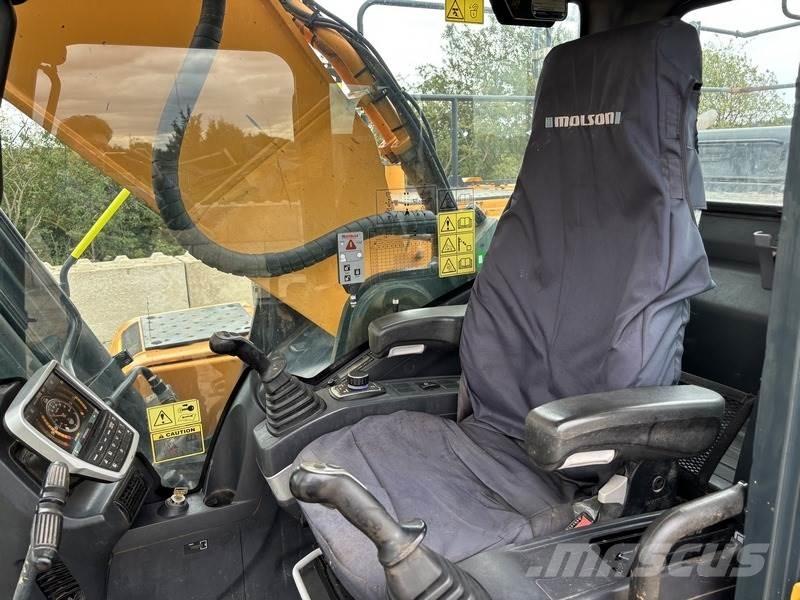 Hyundai HX380L 履带挖掘机