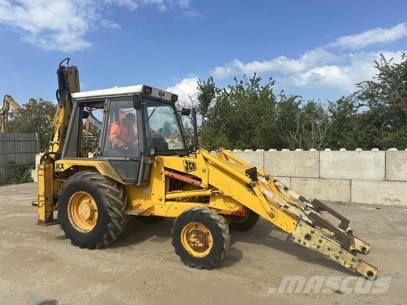 JCB 3CX Sitemaster 反铲装载机