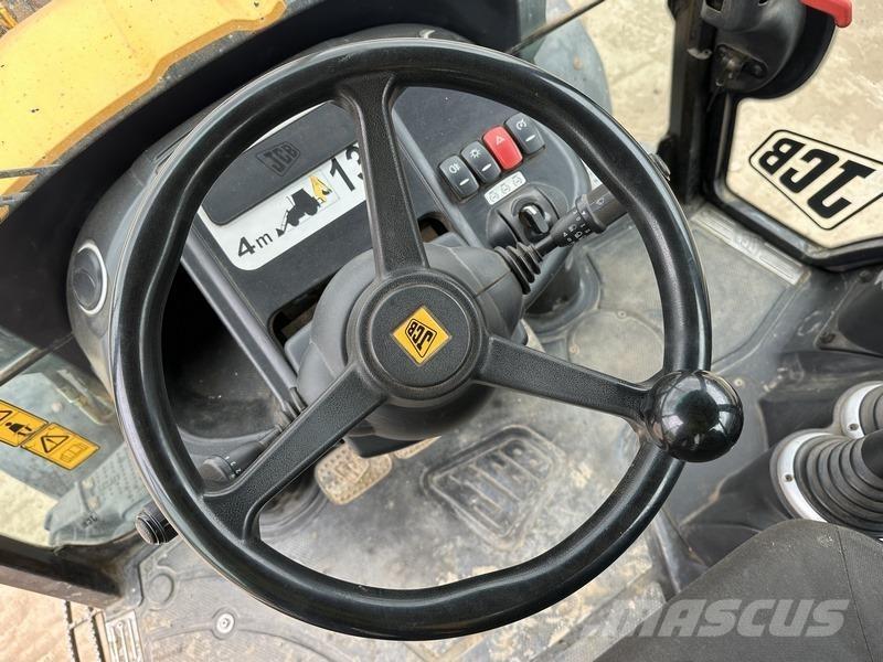 JCB 3CX Sitemaster 反铲装载机