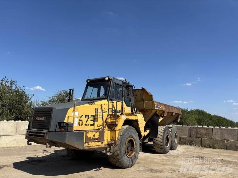 Komatsu HM300-1 铰接式自卸车