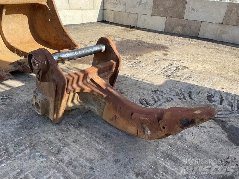 Liebherr R970 SHD 组装挖掘机