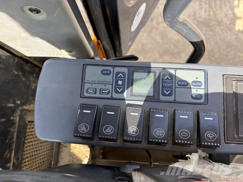 LiuGong CLG915E 履带挖掘机