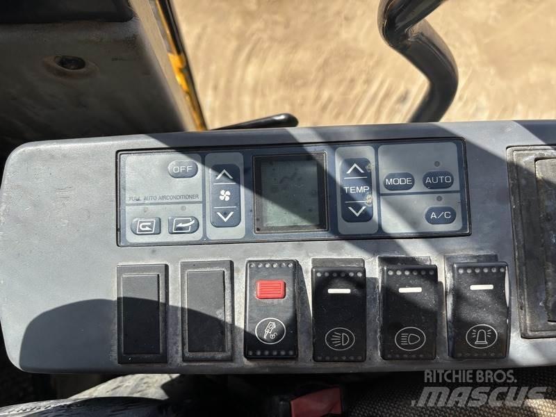 LiuGong CLG928E 履带挖掘机