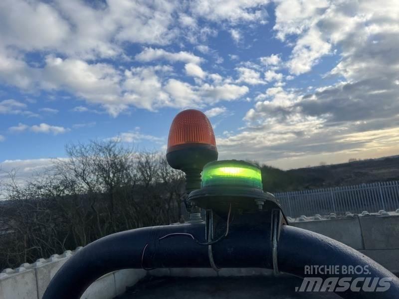 Mecalac TV1200 双轮压路机