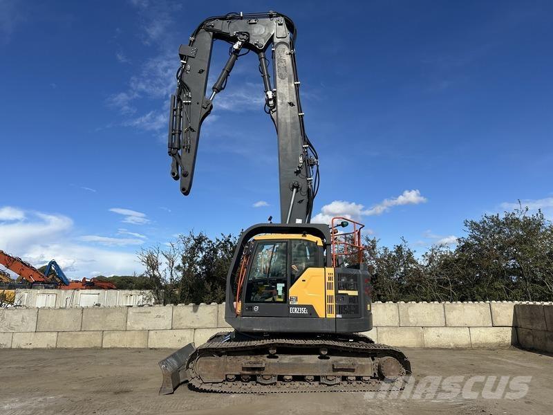 Volvo ECR235E HRD 组装挖掘机