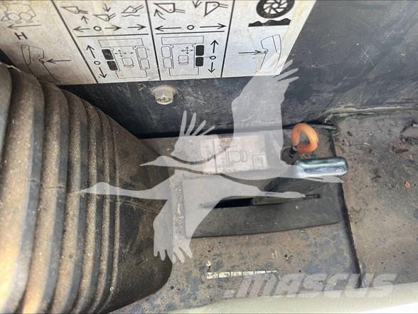 CASE 430 滑移装载机