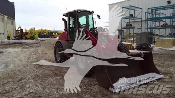 Takeuchi TW95 轮式装载机