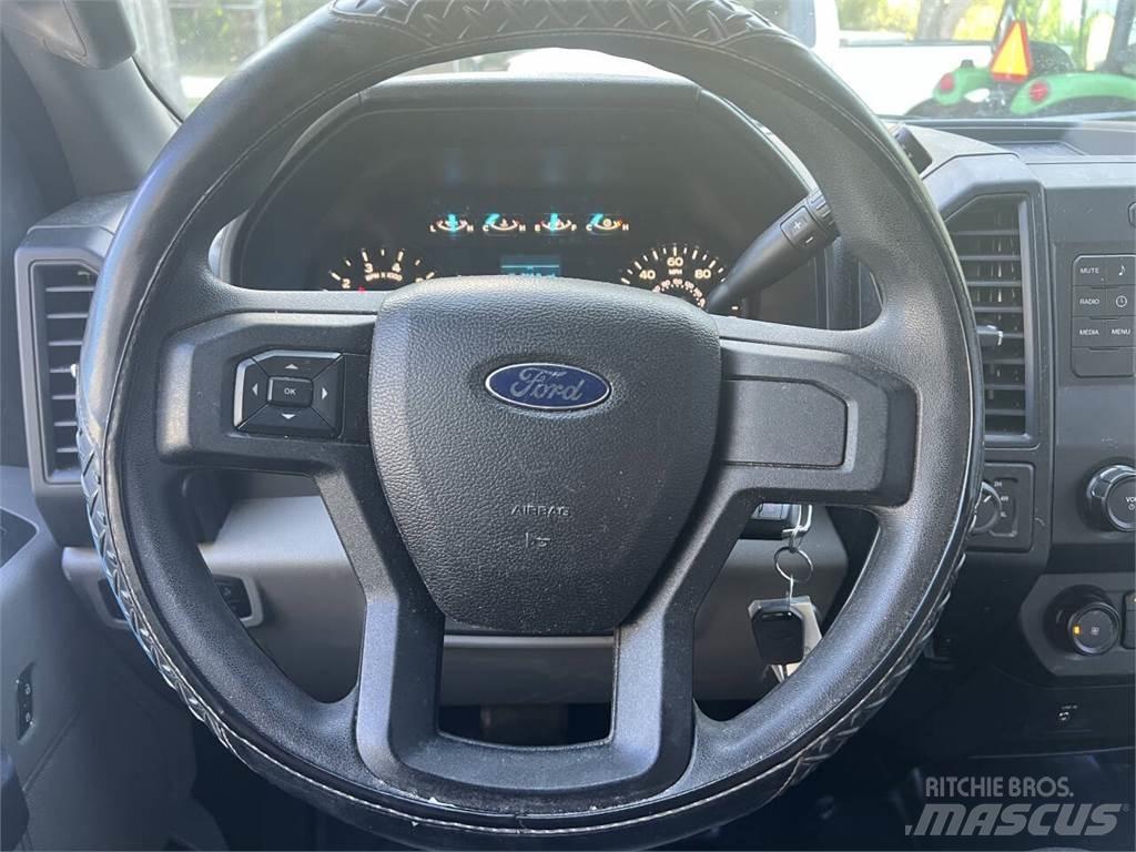 Ford F-150 皮卡车