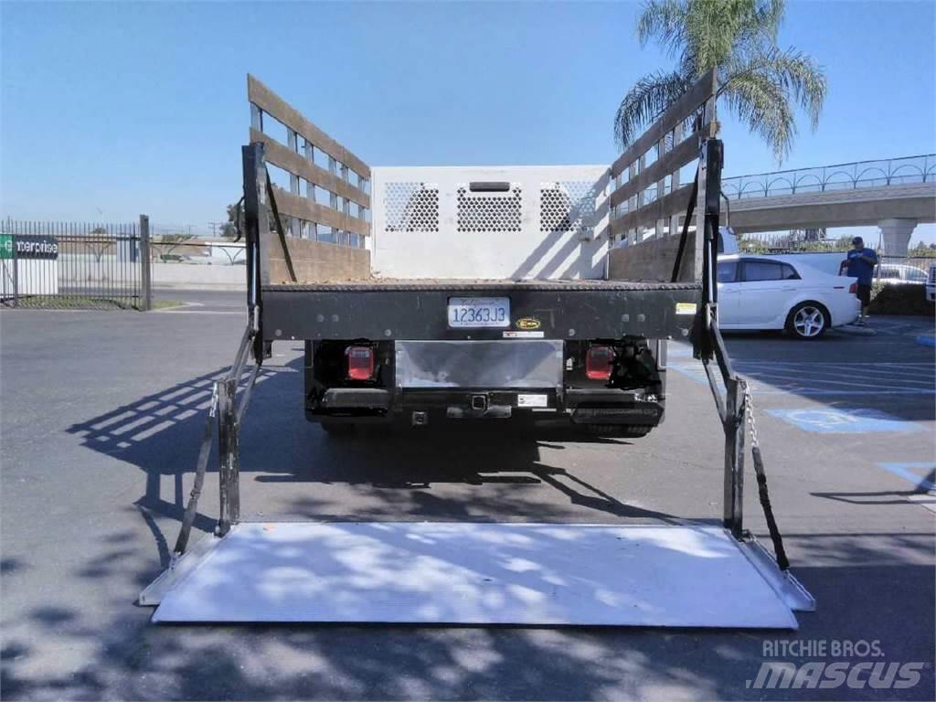 Ford F550 CREW CAB 4 厢式货车