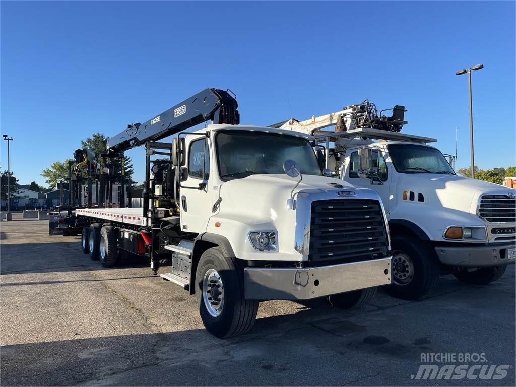 Freightliner 114SD 其他货车