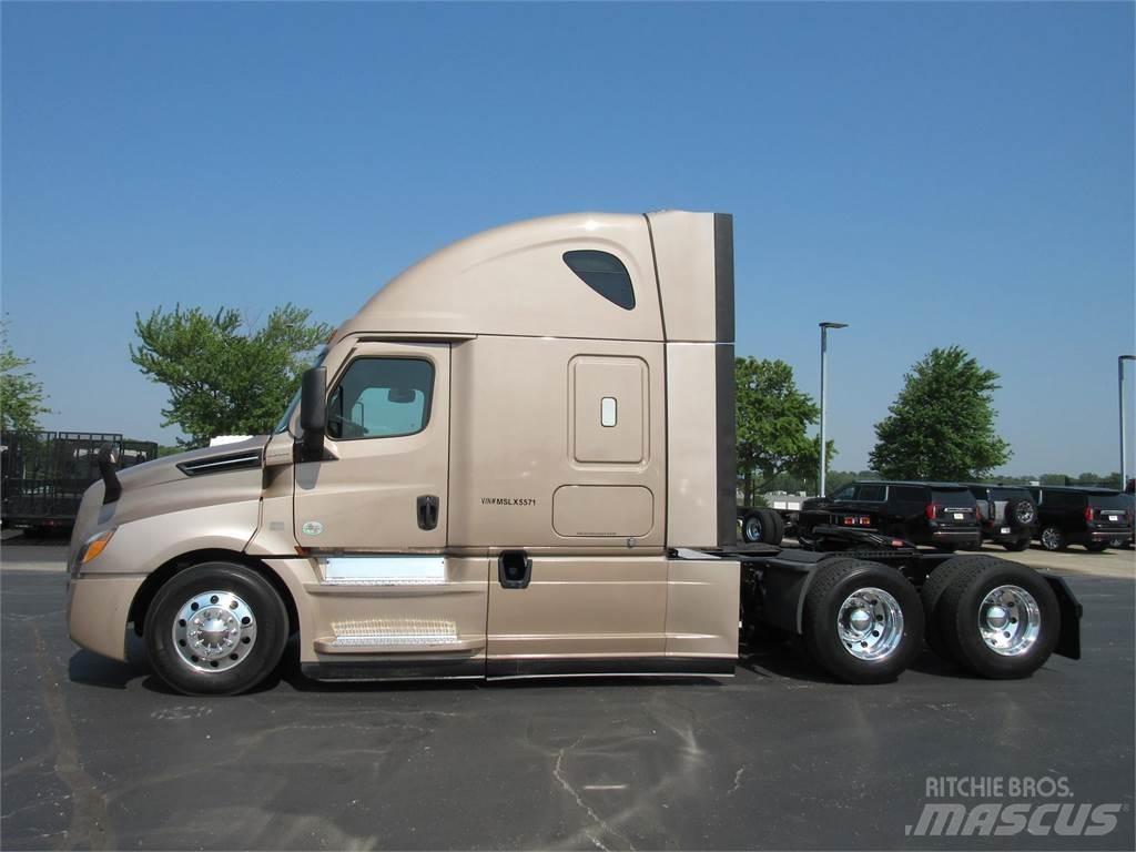 Freightliner CA126SLP 牵引车