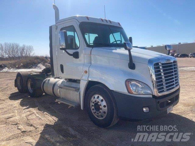 Freightliner Cascadia 牵引车