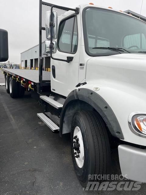 Freightliner M2 平板车