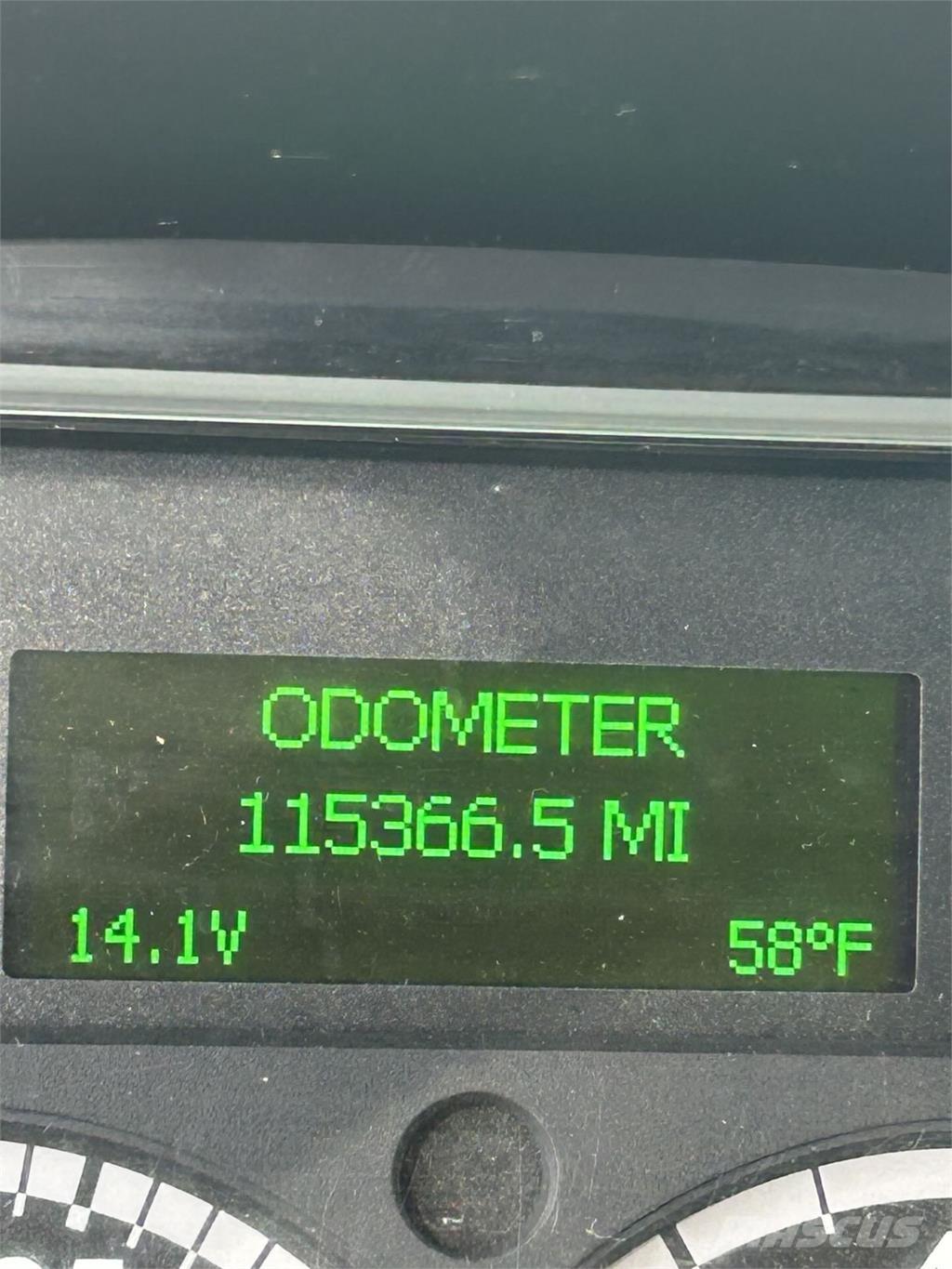 Freightliner M2 厢式货车