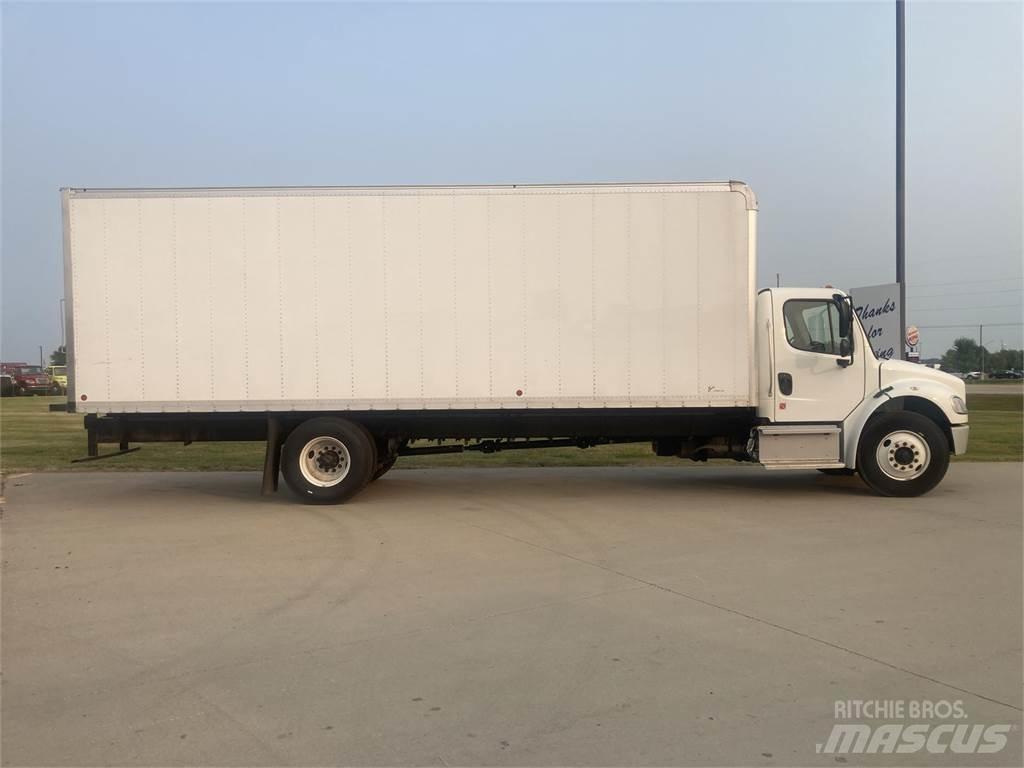 Freightliner M2 106 平板车