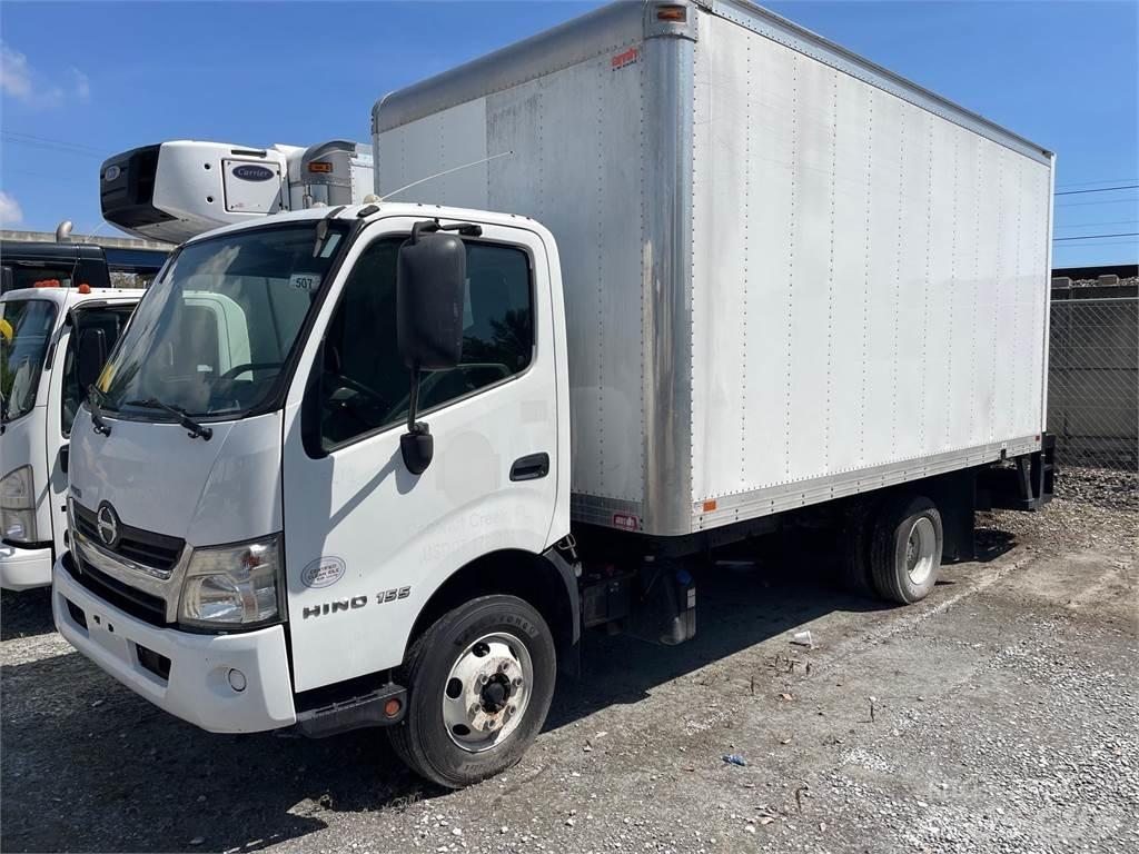 Hino 155 厢式货车