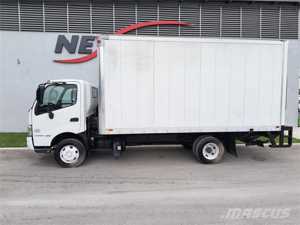 Hino 155 厢式货车