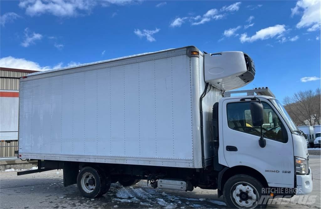 Hino 195 厢式货车