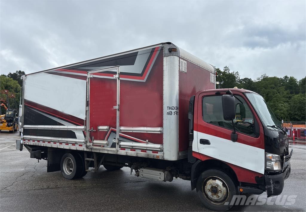 Hino 195 厢式货车