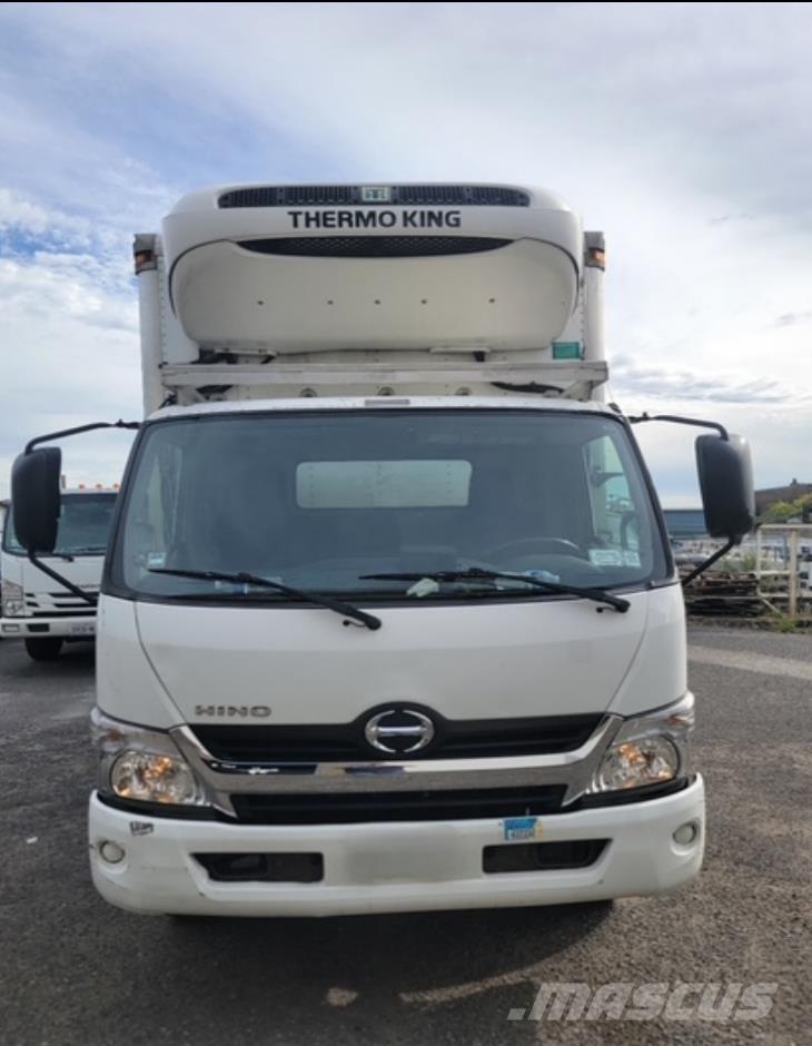Hino 195 厢式货车