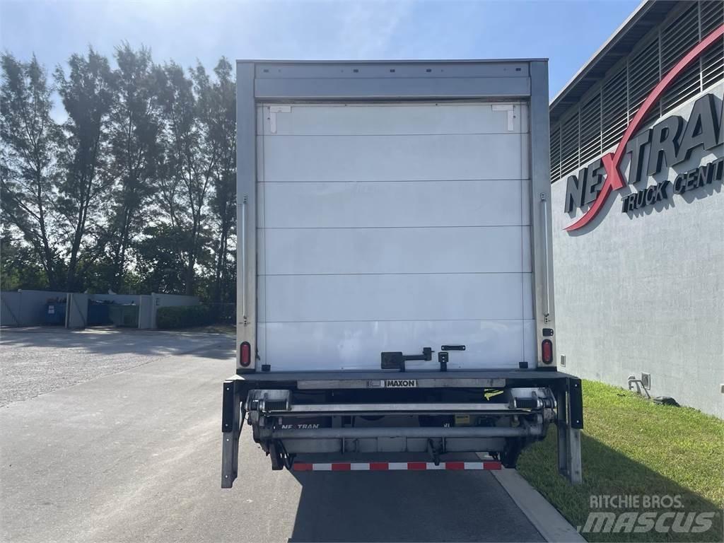 Hino 268 厢式货车