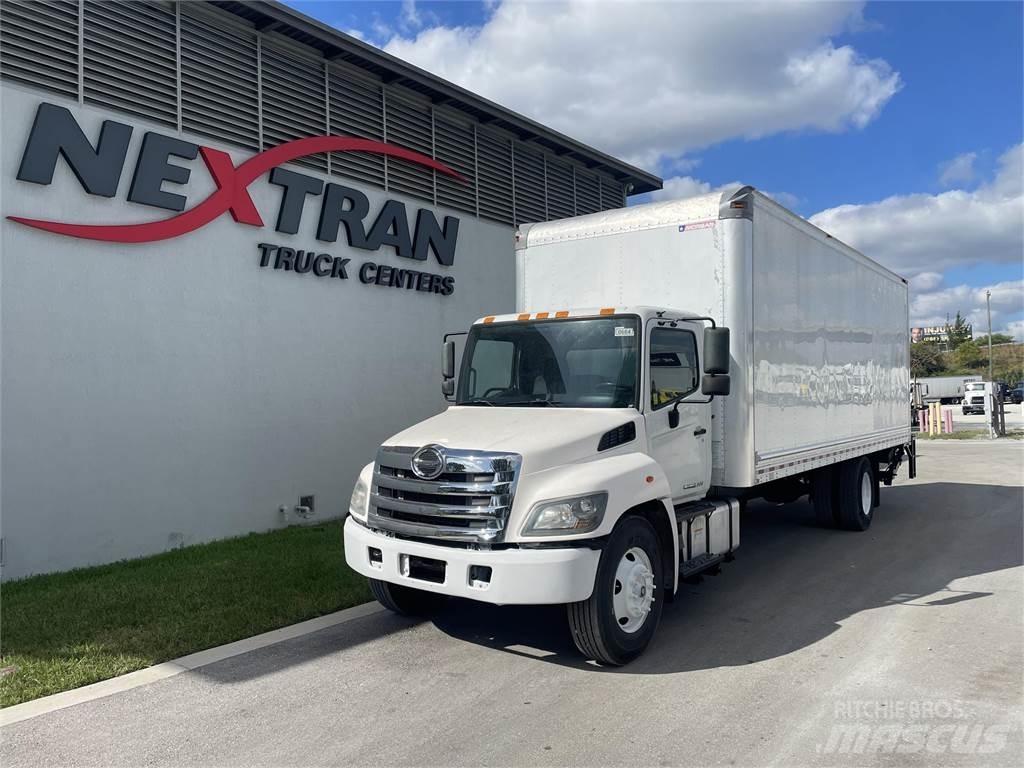 Hino 268 厢式货车