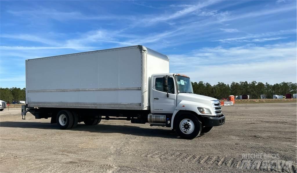 Hino 268A 厢式货车
