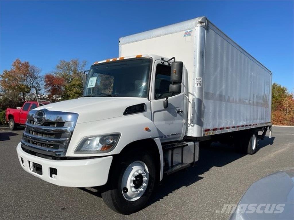 Hino 268A 厢式货车