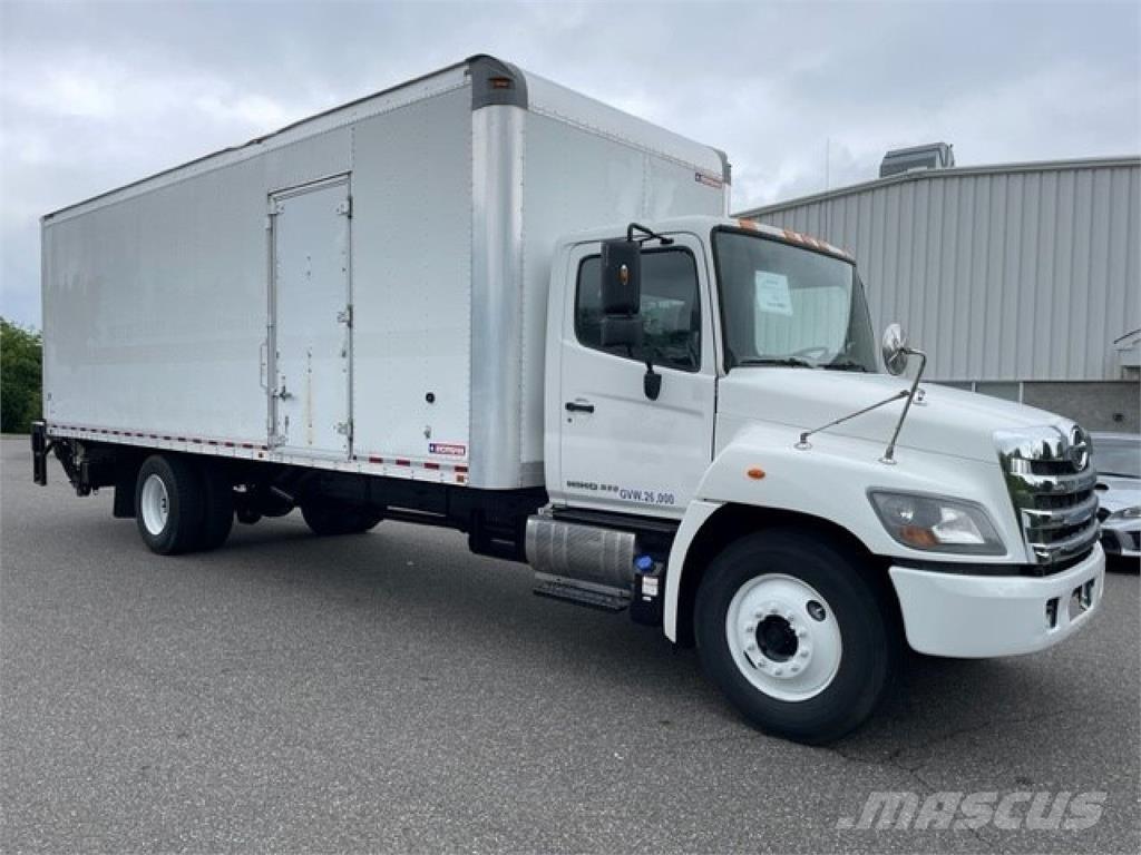 Hino 268A 厢式货车