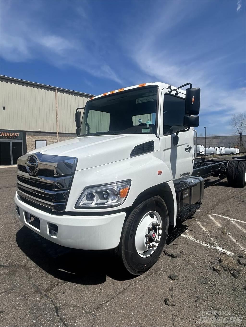 Hino L6 平板车