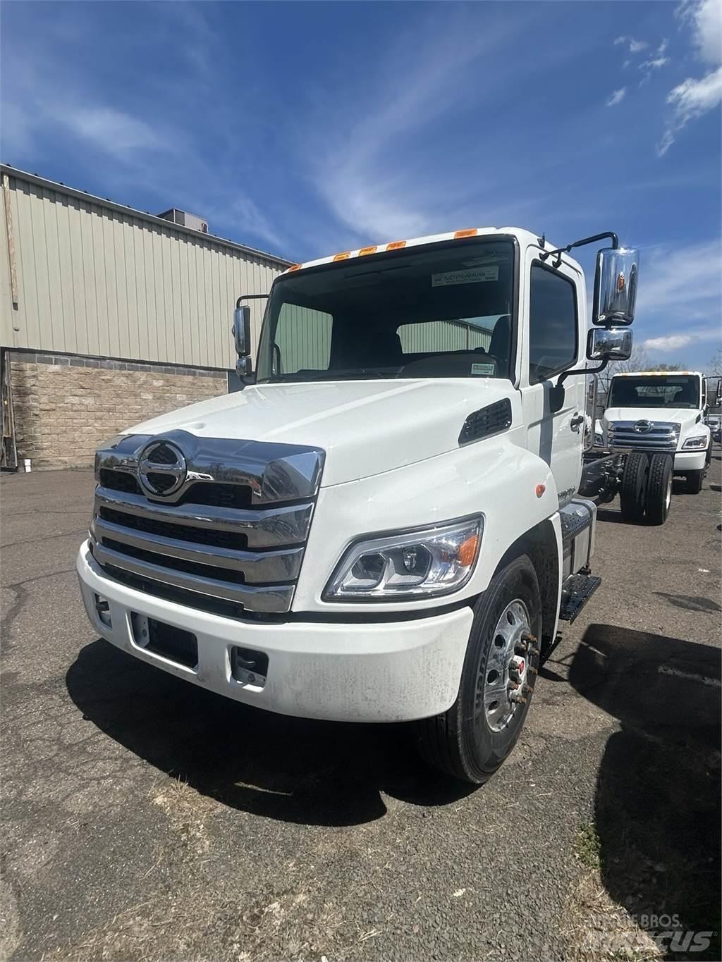 Hino L6 平板车