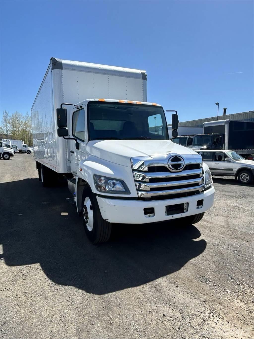 Hino L6 厢式货车