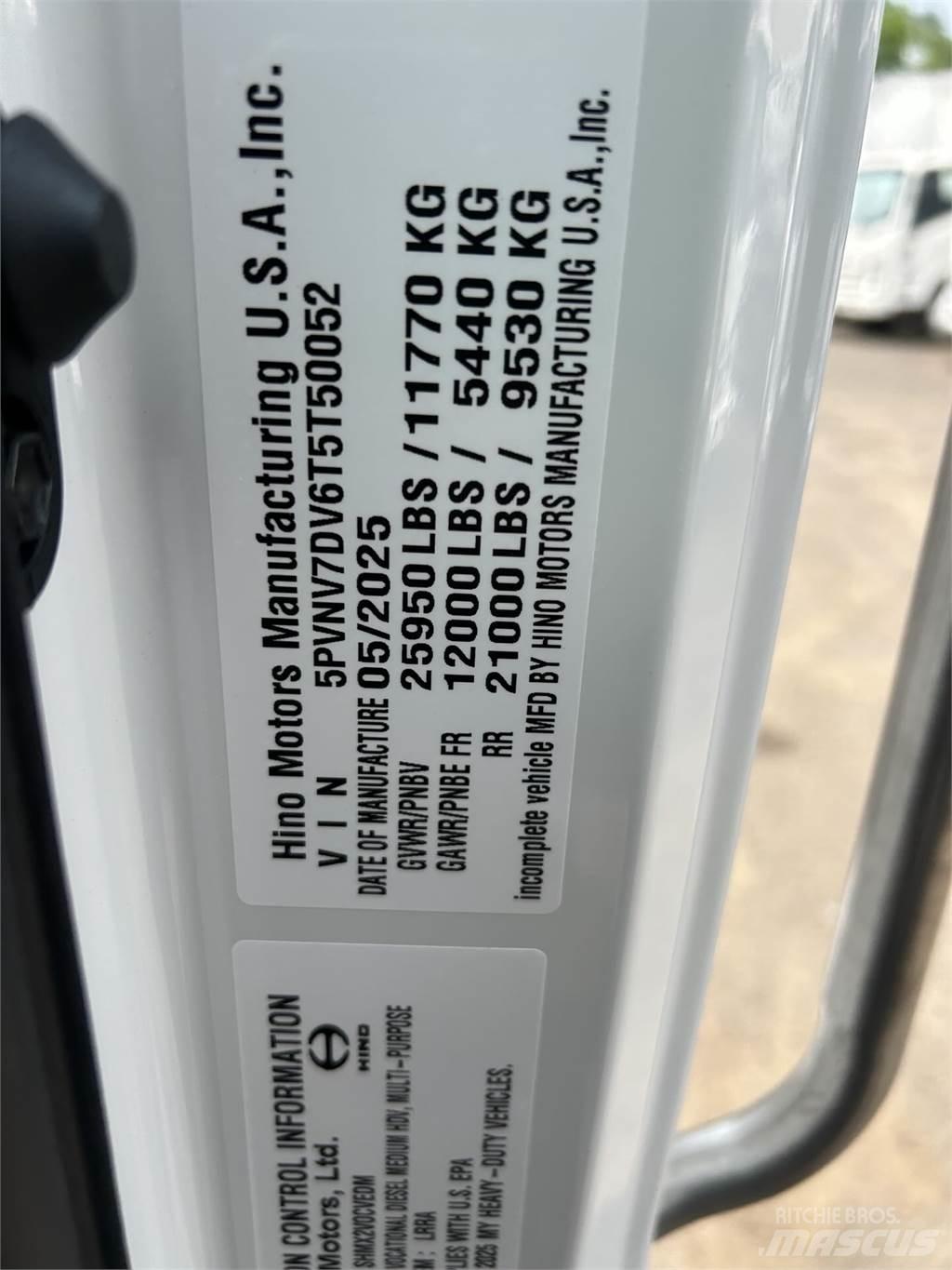 Hino L7 平板车